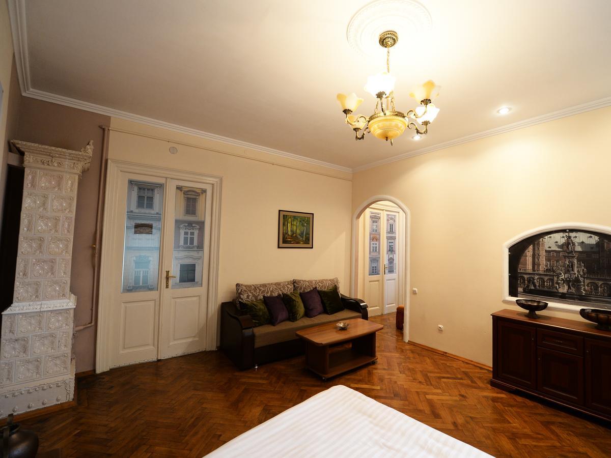 The Historical Family Nest In City Centre Lemberg Exterior foto