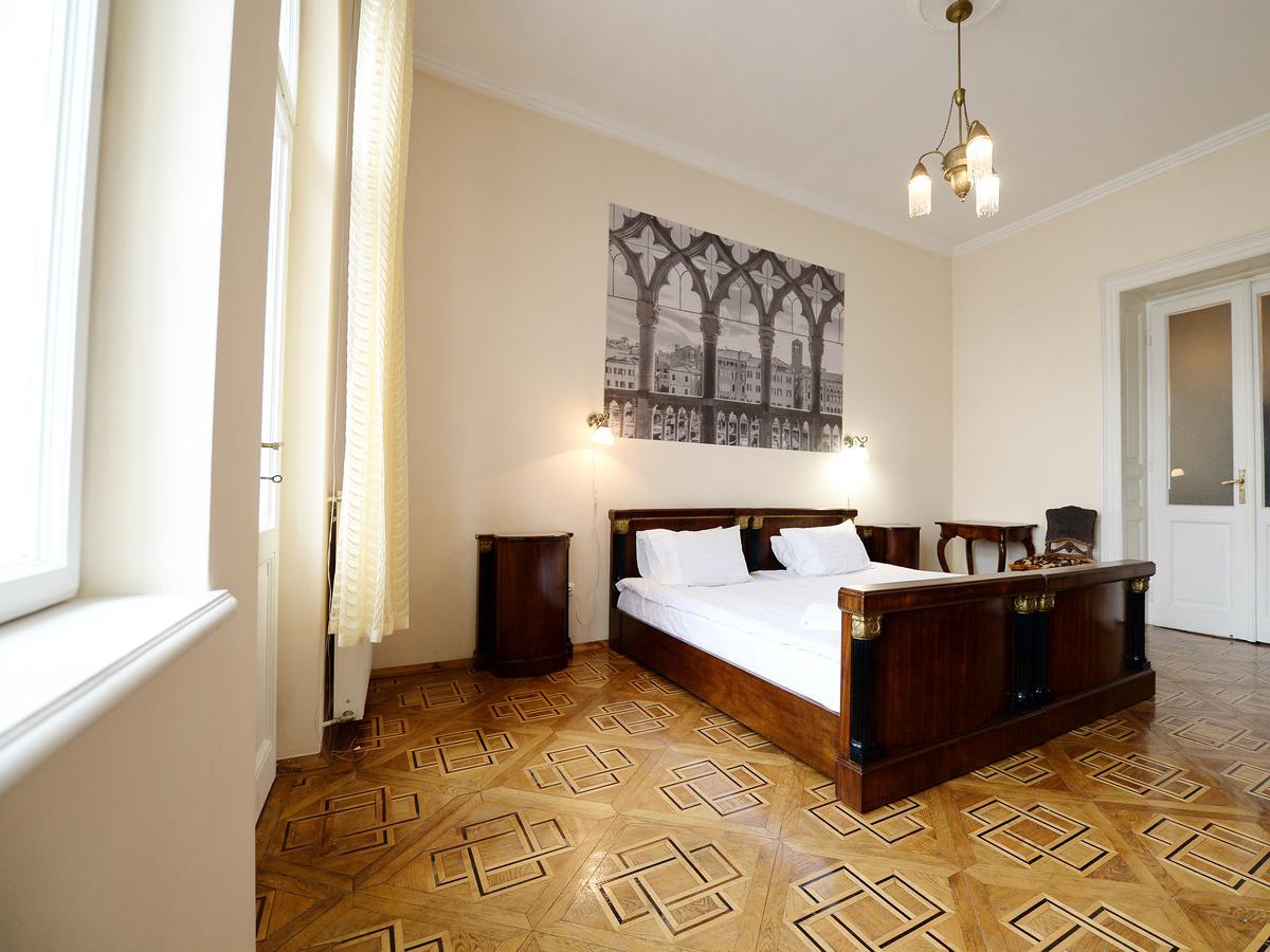 The Historical Family Nest In City Centre Lemberg Exterior foto