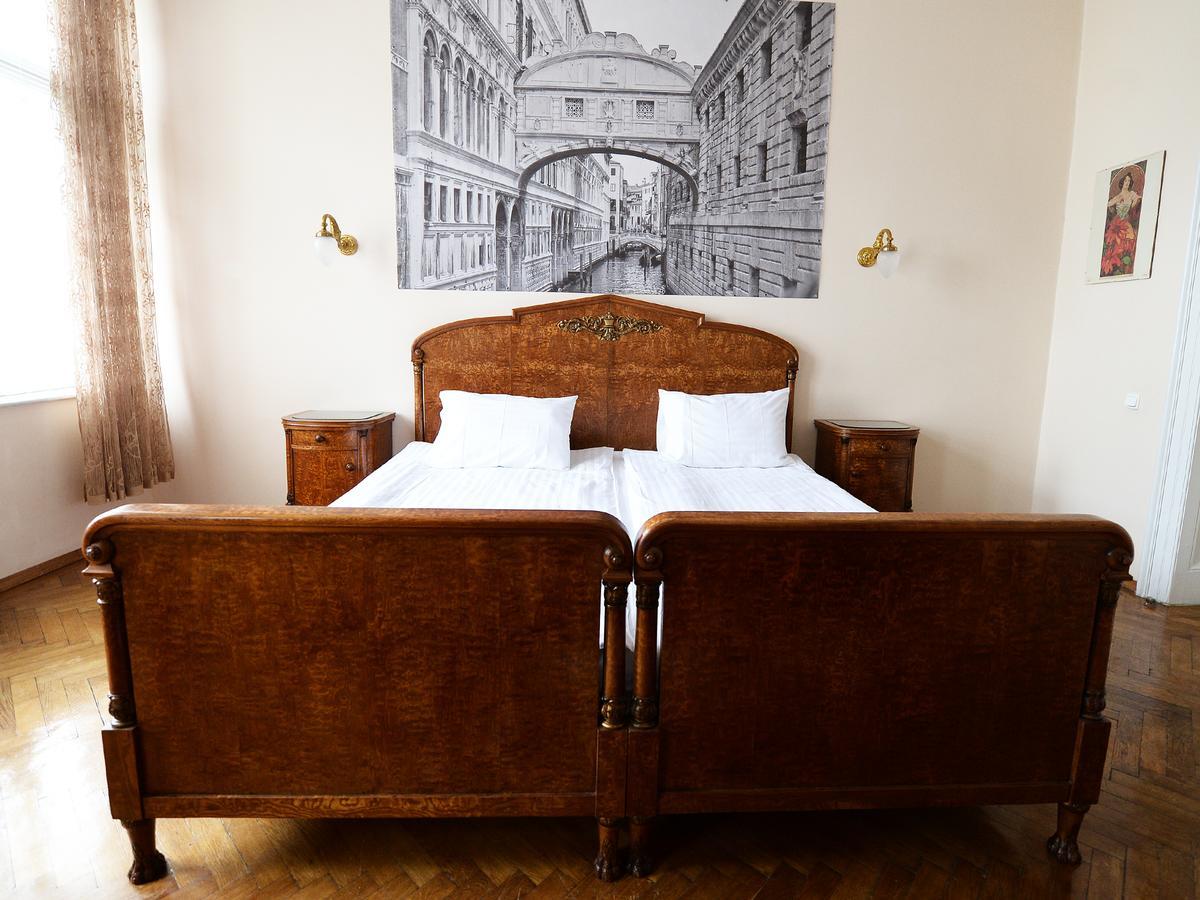 The Historical Family Nest In City Centre Lemberg Exterior foto