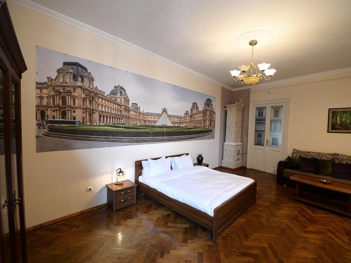 The Historical Family Nest In City Centre Lemberg Exterior foto