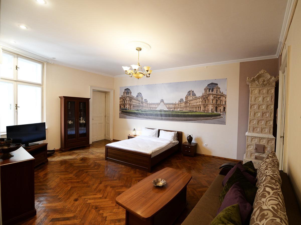 The Historical Family Nest In City Centre Lemberg Exterior foto