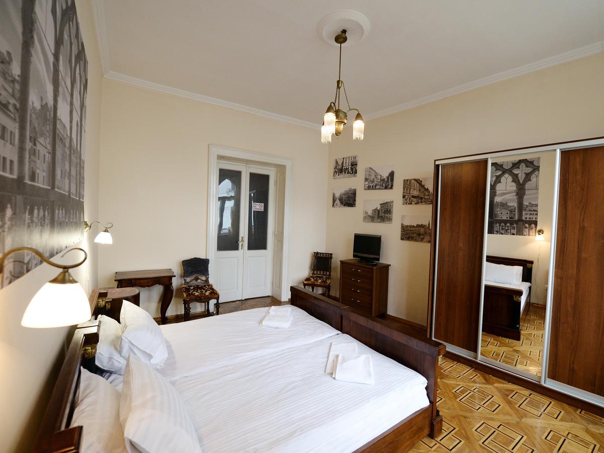 The Historical Family Nest In City Centre Lemberg Exterior foto
