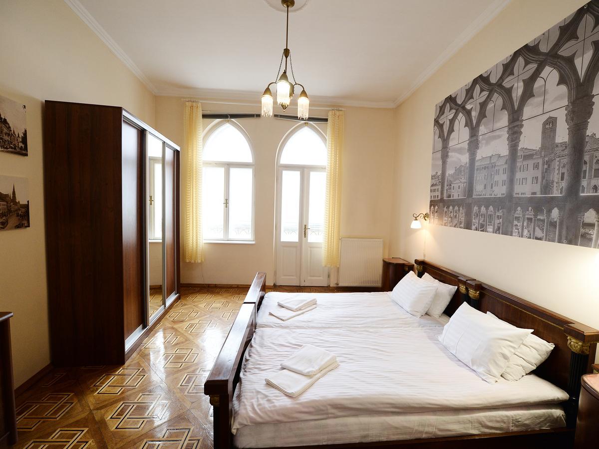 The Historical Family Nest In City Centre Lemberg Exterior foto