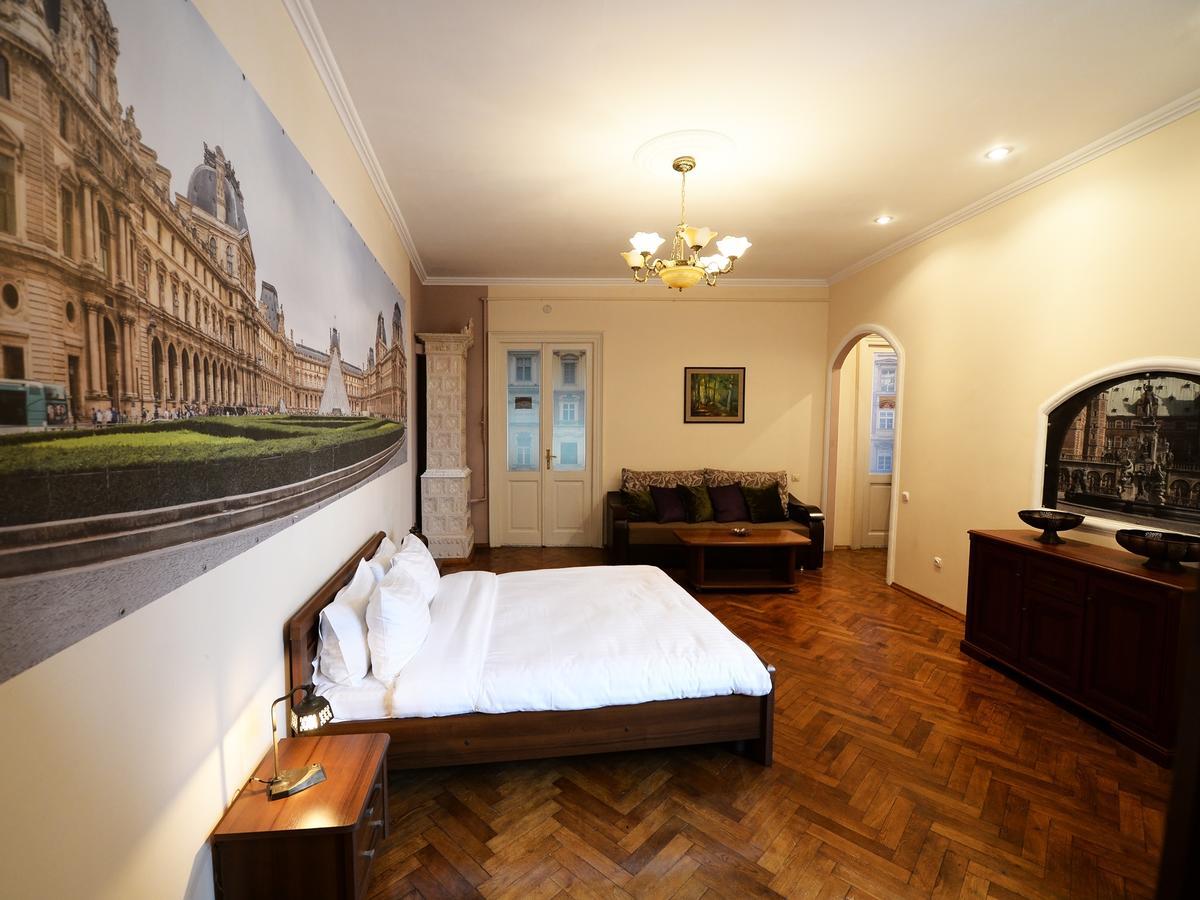 The Historical Family Nest In City Centre Lemberg Exterior foto
